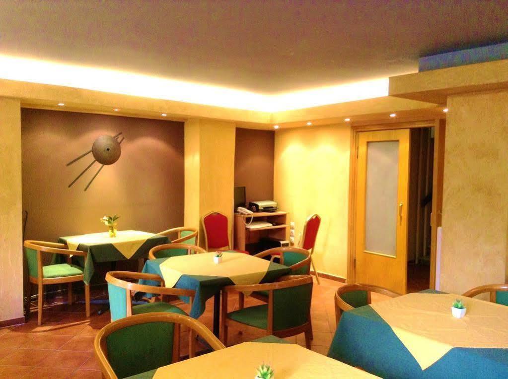 Hotel Platon Athens Exterior photo